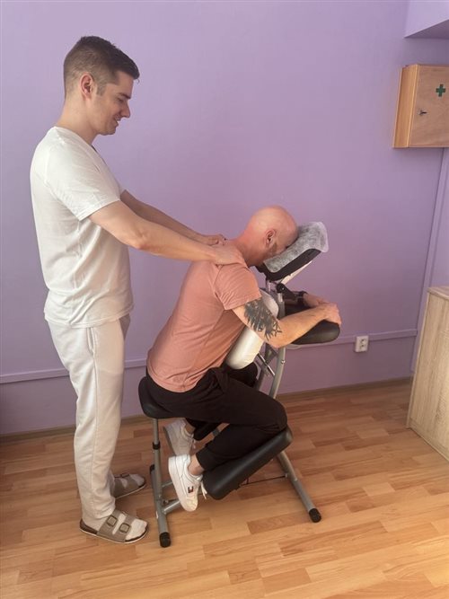 office masaze, masaze pre firmy, masaze vo firmach